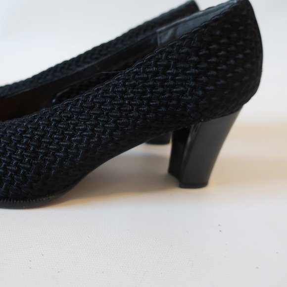 STUART WEITZMAN BLACK TEXTILE HEEL PUMPS 9 * - Picture 6 of 11